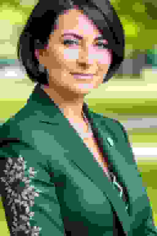 ai-professional-photo-woman-caucasian
