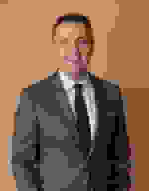 4K AI Headshot example 3 from BetterPic Studio (original headshot)