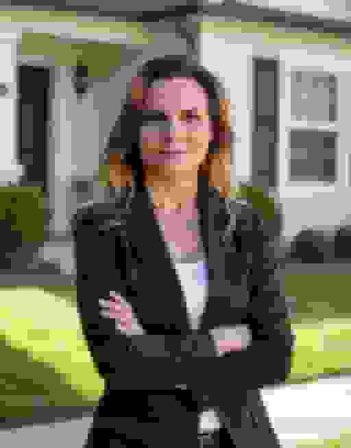Professional headshot example 3