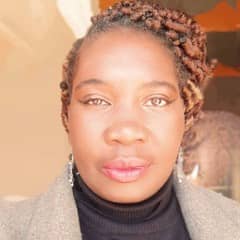 Original selfie uploaded by the customer