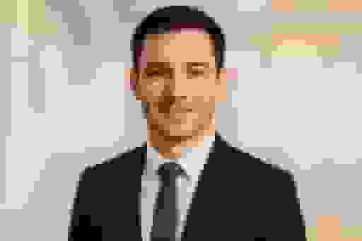 Best Backgrounds For Linkedin Headshots cover image